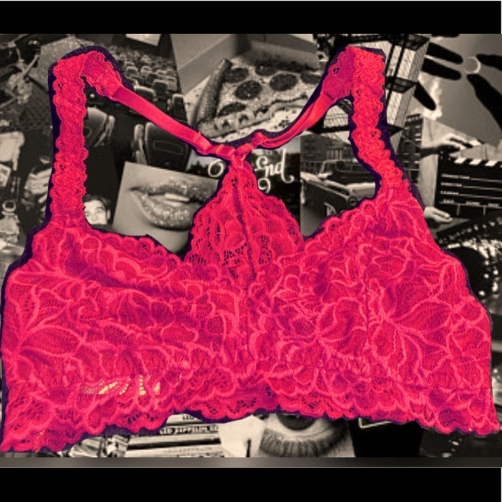 VELVET LACE BRALETTE🥀